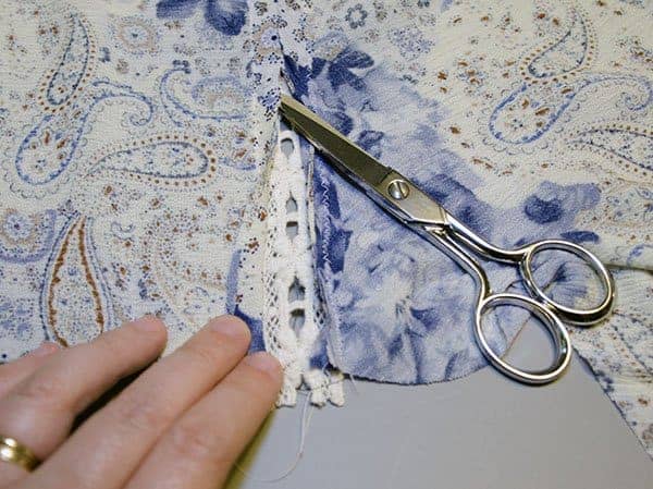 Rhapsody sewalong lace insertion DIY