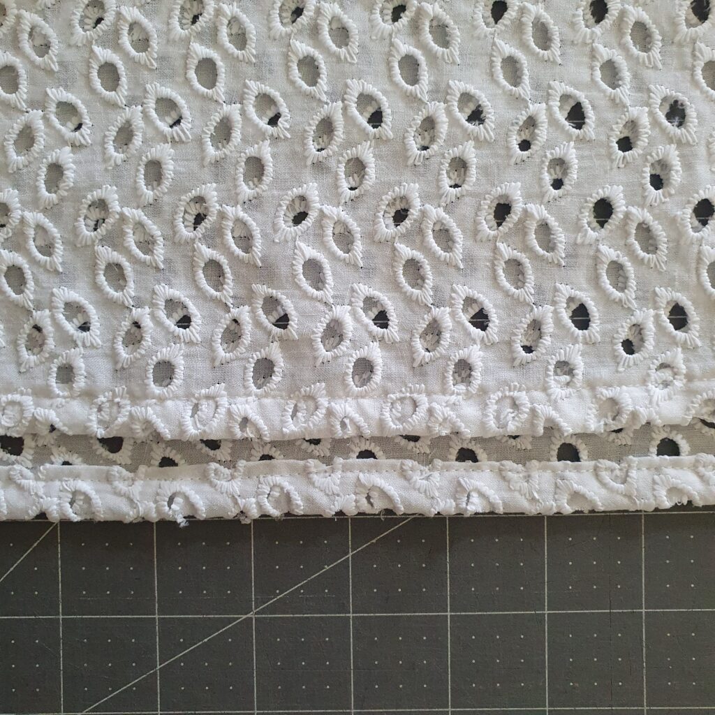 Eyelet or Grommet? – So Sew English Fabrics