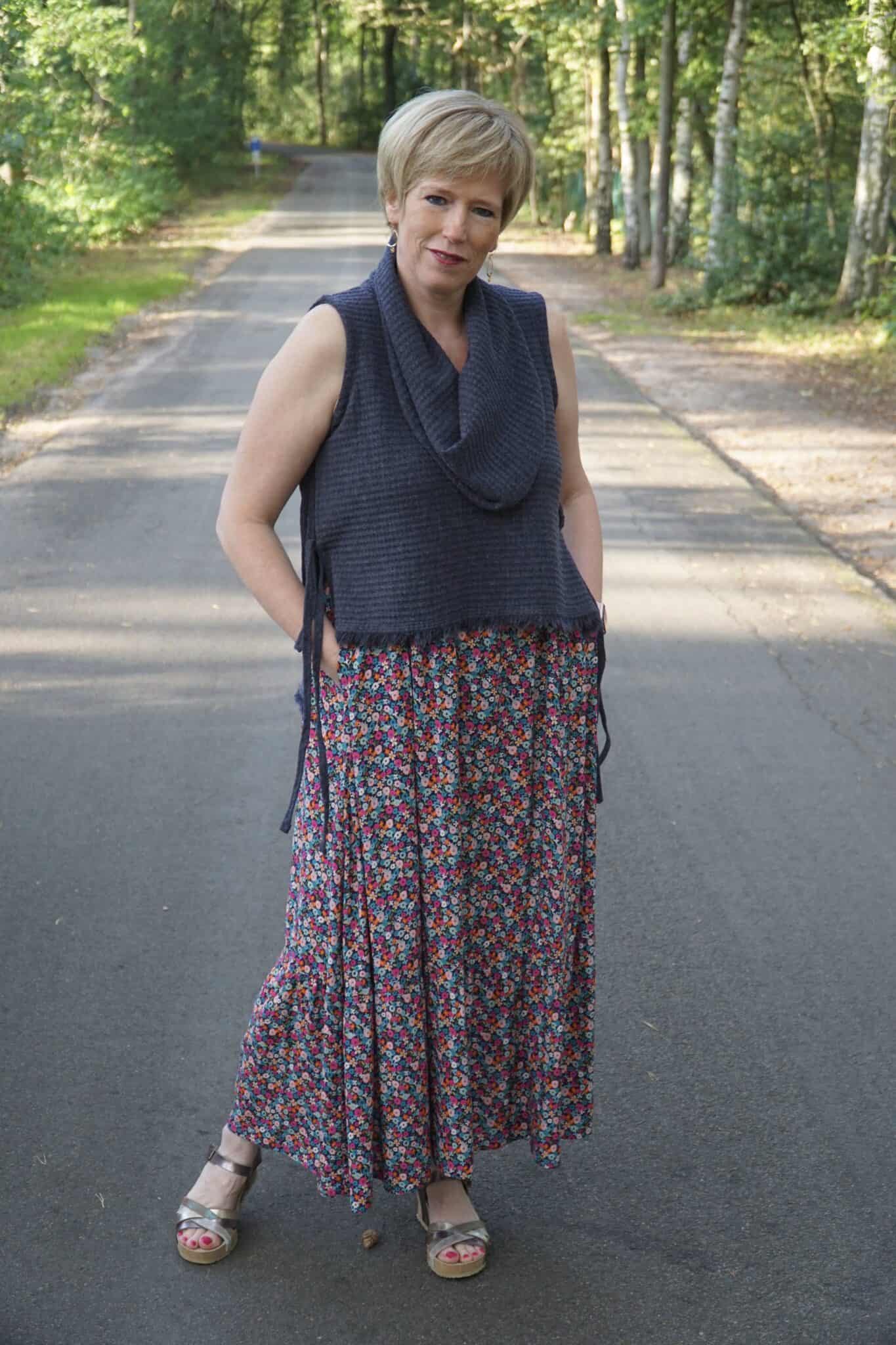 How to make a sleeveless sweater - Love Notions Sewing Patterns