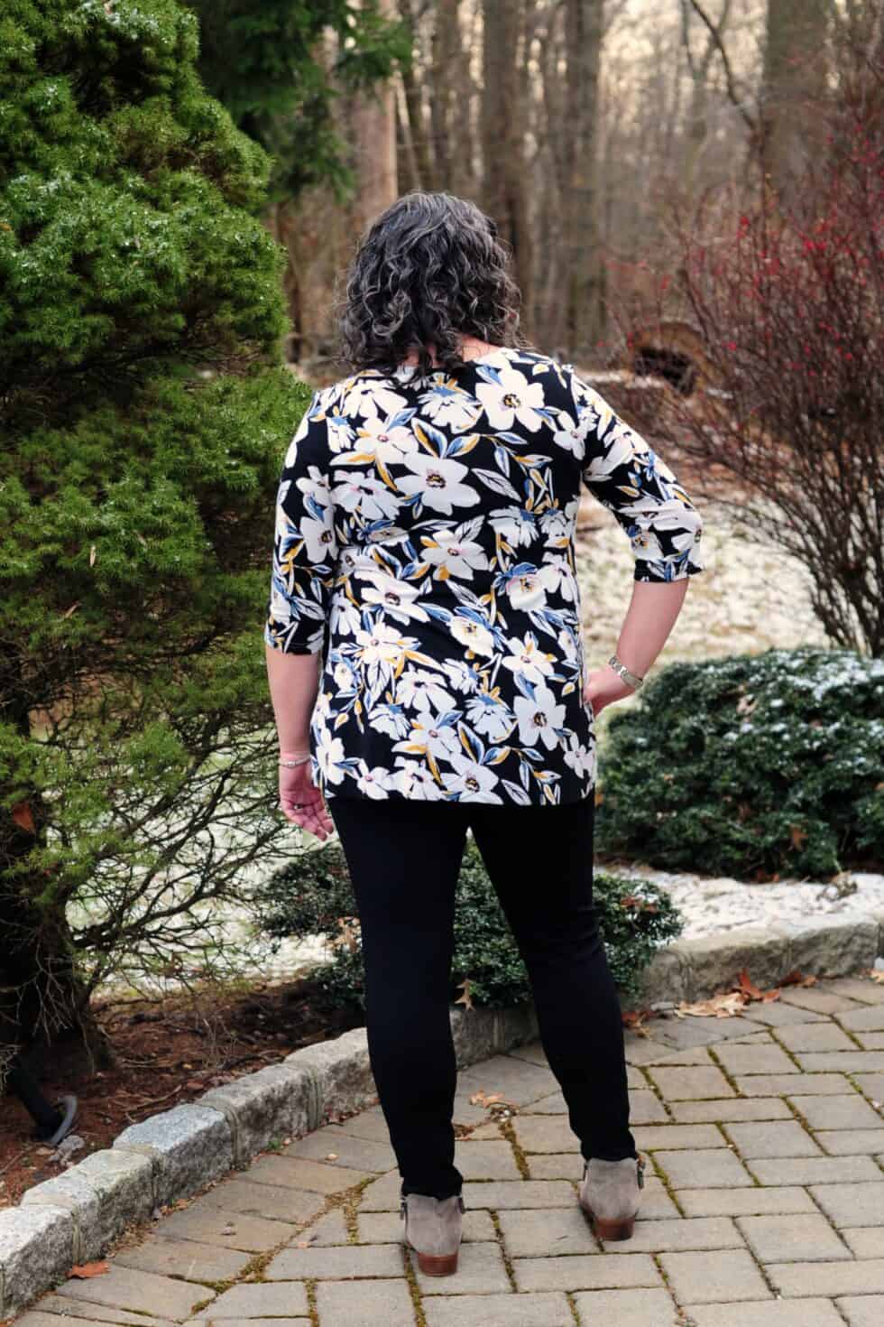 Swing top and dress sewing pattern by Love Notions. Get the Laundry Day