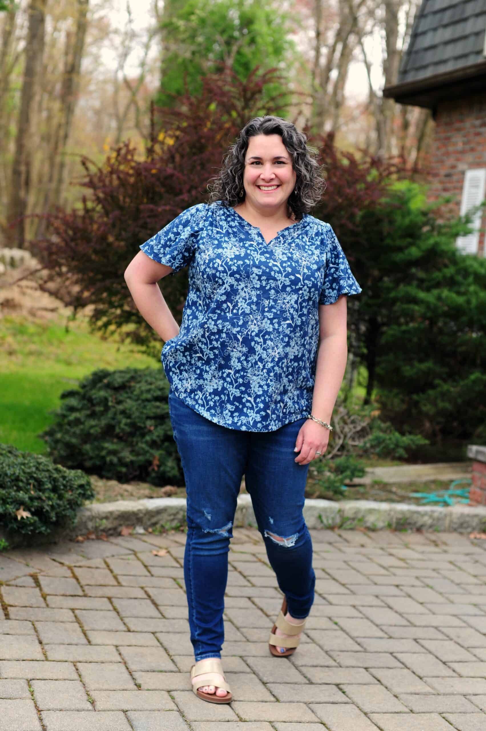 MEMORIES IN FOCUS WOVEN BLOUSE