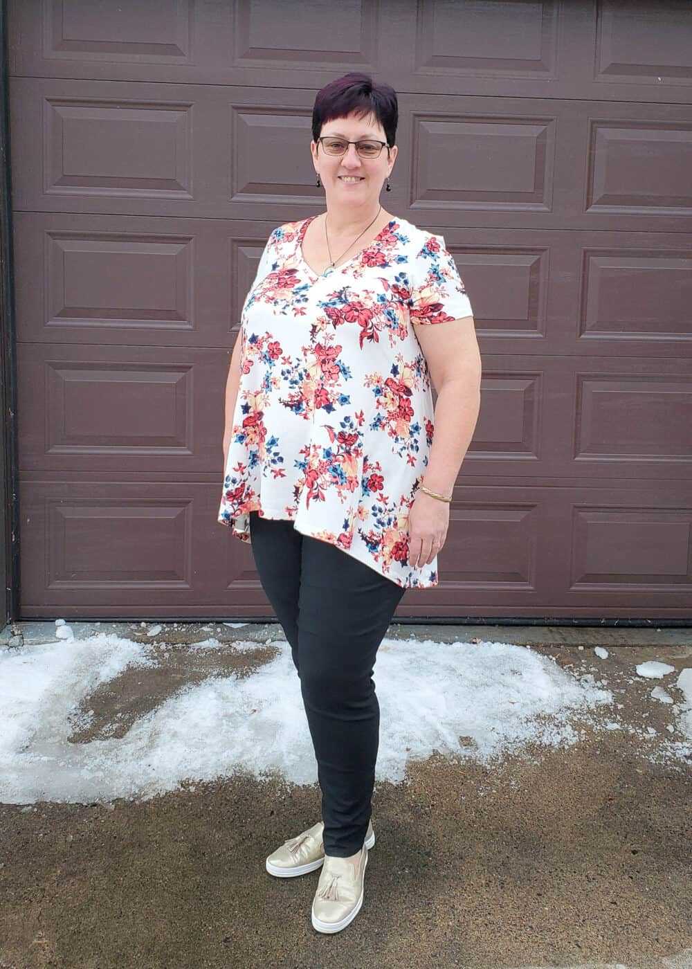Swing top and dress sewing pattern by Love Notions. Get the Laundry Day