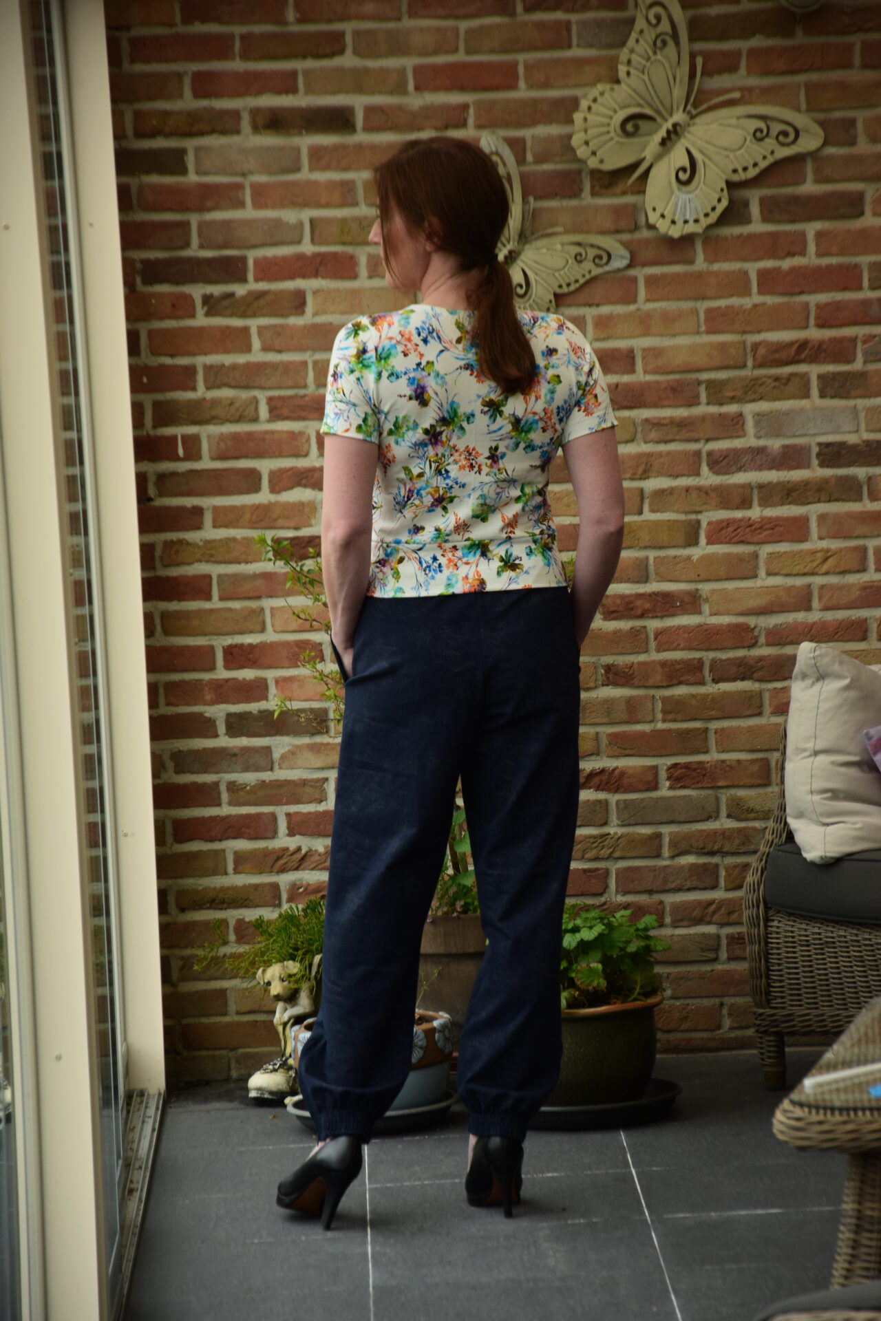 How to make Thomas Track Pants for Curves - Love Notions Sewing Patterns