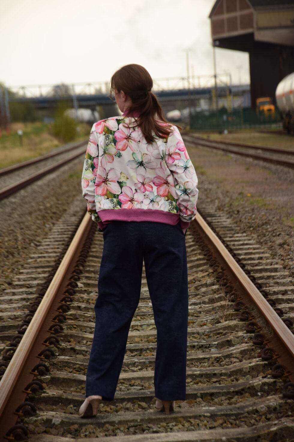 How to make Thomas Track Pants for Curves - Love Notions Sewing Patterns