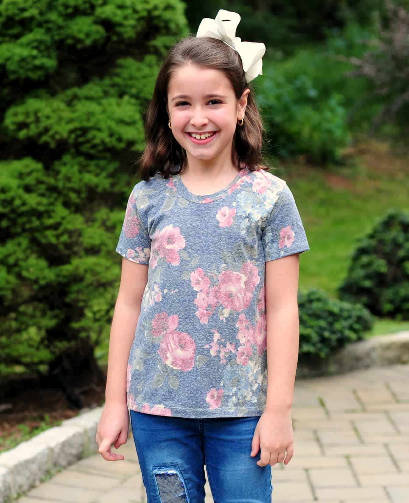 Easy tee for girls pdf pattern by Love Notions Sewing Patterns